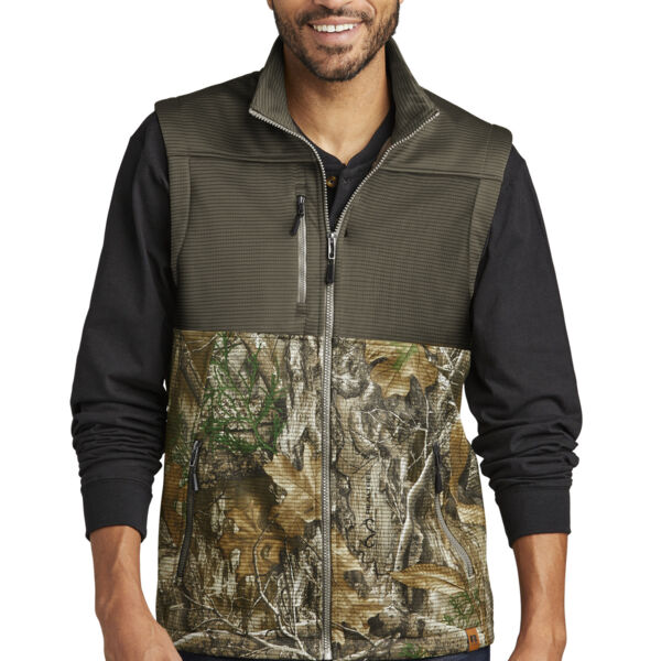 Realtree ® Atlas Colorblock Soft Shell Vest Thumbnail
